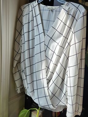 Women's Drape Front Windowpane Blouse